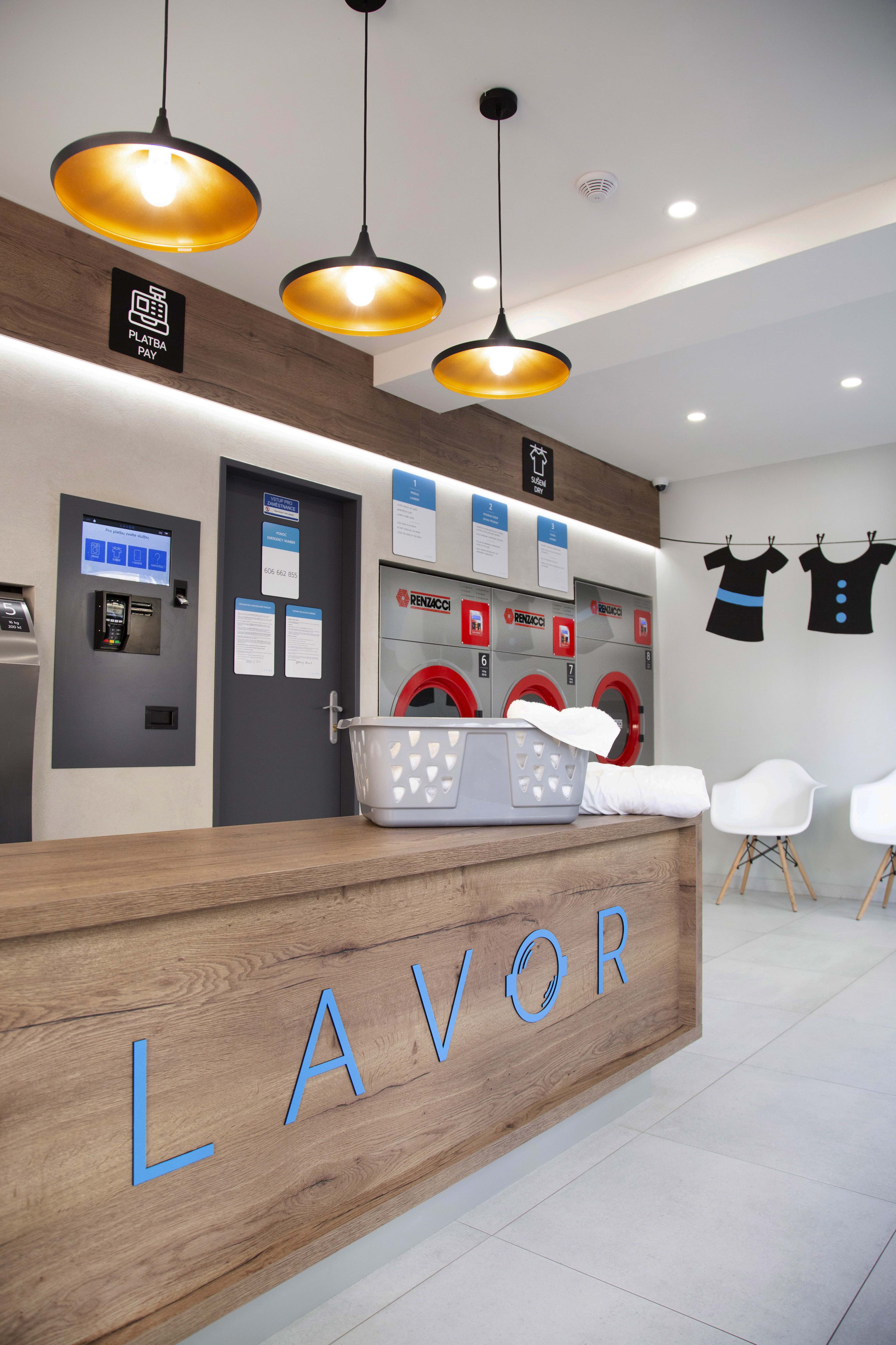 LAVOR branches are open on bank holidays